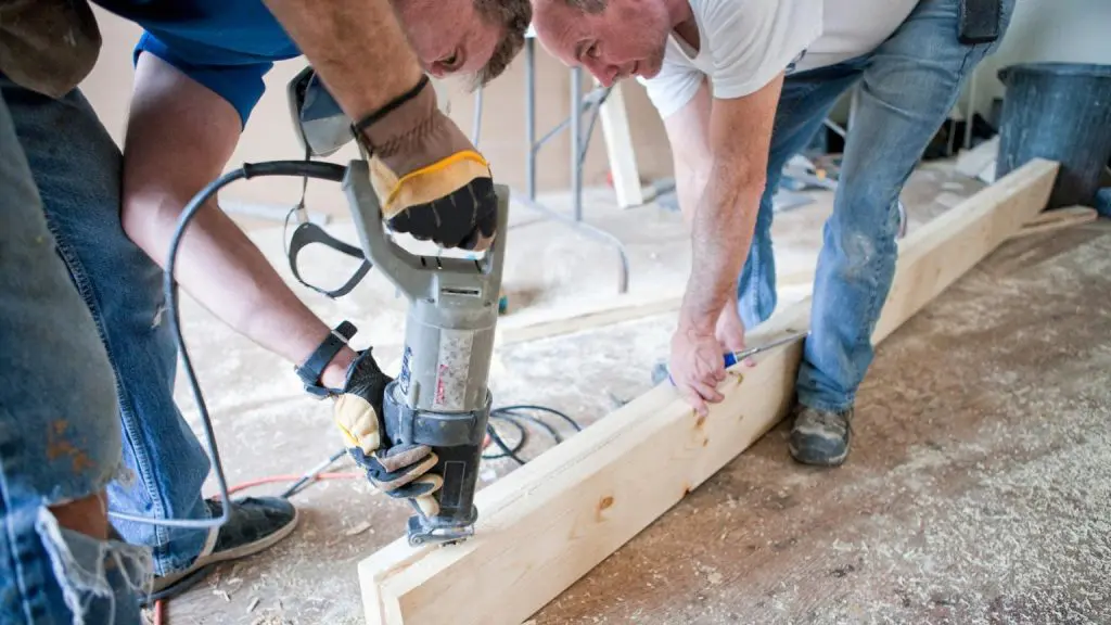 ¿Por que una empresa de reformas con carpinteria propia mejora tus resultados 1024x576